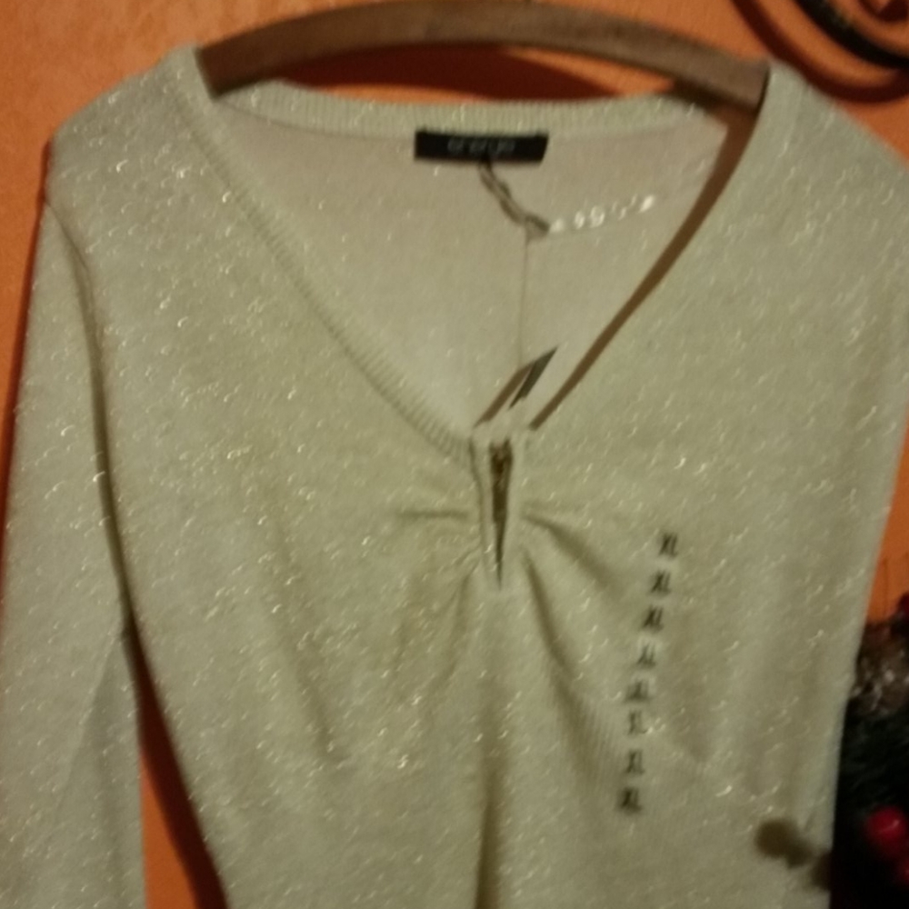 NWT Energie long sleeve tops